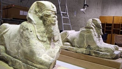 نقل التماثيل الثقيلة لقاعة افتتاح المتحف الكبير الجزئي فبراير المقبل