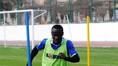 المقاصة يبدأ المفاوضات مع الأهلي لشراء جون أنطوي