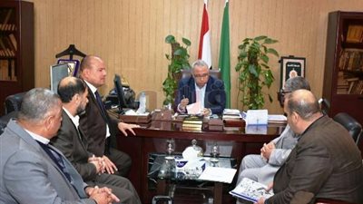 محافظ الشرقية يبحث إنشاء نفق للسيارات بمدينة الزقازيق