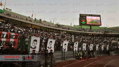 بالصور.. جماهير الزمالك لمجلس «عباس»: من مات منكم فهو آمن