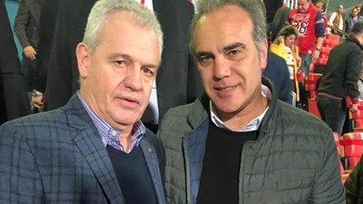 صورة تجمع مدرب الأهلي الجديد وأجيري تثير الجدل: «يخلق من الشبه أربعين»