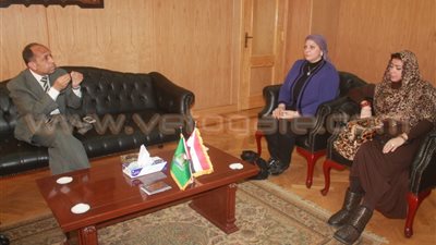 بالفيديو.. محافظ الفيوم يلتقي الجمعية العمومية لنساء مصر