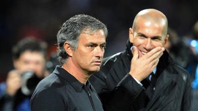 «زيدان» يقترب من خلافة مورينيو في تدريب مانشستر يونايتد