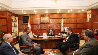 سعفان: «التنافسية المصري» ضمن أفضل 23 مشروعا بالعالم (صور)