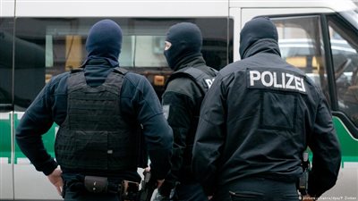 بعد تقرير المخابرات عن الإخوان.. مداهمة مسجد الصحابة في برلين