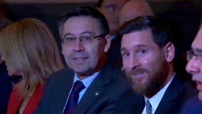 ميسي يتسلم الحذاء الذهبي الخامس في مشواره الكروي (صور)