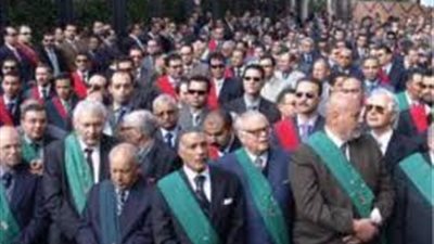 المؤبد لمسجل قتل ناشطًا سياسيًا أمام دار القضاء