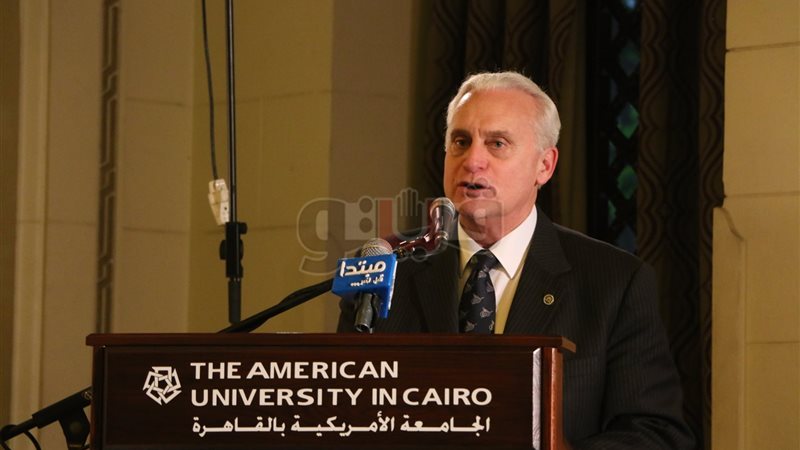 رئيس الجامعة الأمريكية