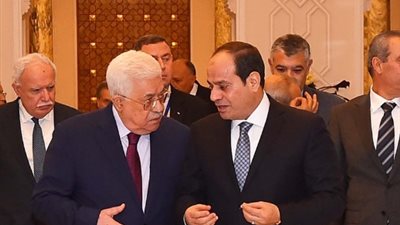 مصر وفلسطين يد واحدة ضد قرار ترامب.. السيسي يؤكد ضرورة الحفاظ على الوضعية التاريخية والقانونية للقدس.. يشدد على دعم الحق في إقامة دولة مستقلة.. ويتفق مع «أبو مازن» على مواصلة التشاور المكثف