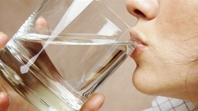 4 فوائد صحية للإكثار من شرب الماء في الشتاء