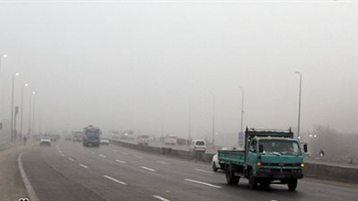 غلق طرق «الإسكندرية الصحراوي والعلمين وشبرا بنها» بسبب الشبورة