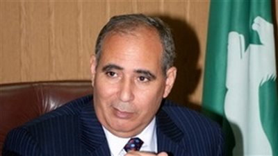 التحقيق في بلاغ يتهم محافظ الشرقية بإهدار المال العام