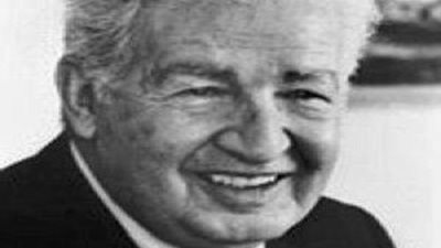 إحسان عبد القدوس :حضرت ولادة «سمراء» عبد الحليم