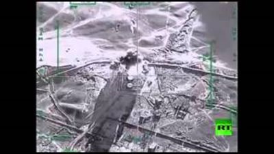 بالفيديو.. لحظة قصف المقاتلات الروسية آبار نفط تابعة لداعش بالرقة