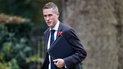 وزير الدفاع البريطاني لـ«ترامب»: داعش لم ينهزم في سوريا