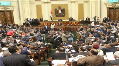 البرلمان يصوت على 8 مشاريع قوانين.. ويستأنف مناقشة قانون المحال