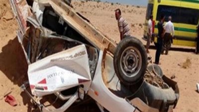 بالأسماء.. إصابة 18 عاملا في حادث انقلاب سيارة بالدقهلية