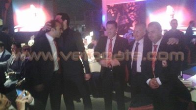 بالفيديو.. أبرز مشاهد حفل الأهلي «الأكثر تتويجًا».. رئيس النادي ينفي استقالته.. ويؤكد دعوته لـ«شوبير» و«التوءم»..«أبو تريكة» يقبل رأس سيد عبد الحفيظ.. وطارق سلي