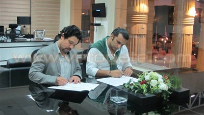بالصور.. المخرج محمد كريم يوقع اتفاق رعاية مع «جنينة سيتي» بشرم الشيخ