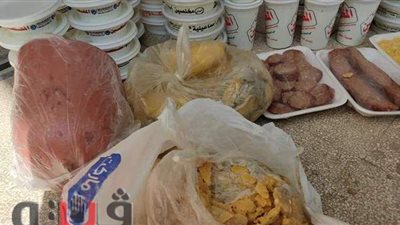 ضبط مواد غذائية فاسدة داخل سوبر ماركت بالإسماعيلية | صور