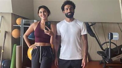 محمد صلاح وملكة جمال العالم في الجيم | صور