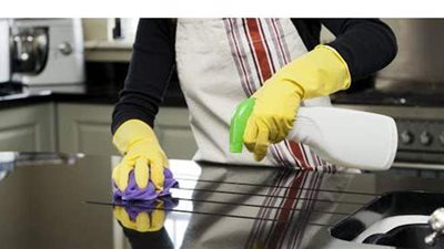 وفري في ميزانية الشهر واصنعي منظفات البيت بنفسك