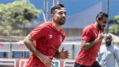 الأهلي يستقر على استبعاد محمود وحيد من مباراة سموحة