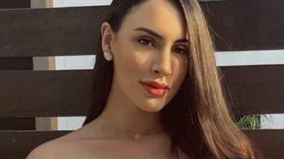 ركبت التريند بصورة مع محمد صلاح.. ما لا تعرفه عن النجمة الهندية دينا أوبال