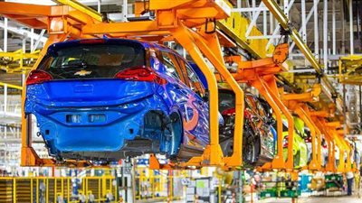 مبيعات تويوتا بالسوق الأمريكي تتفوق على جنرال موتورز