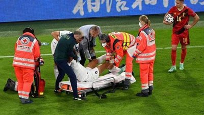 لاعبو إيطاليا يدعمون سبينازولا بعد إصابته أمام بلجيكا | فيديو