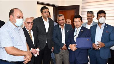 وزير الرياضة ومحافظ بورسعيد يتفقدان مركز شباب الاستاد والمدينة الشبابية