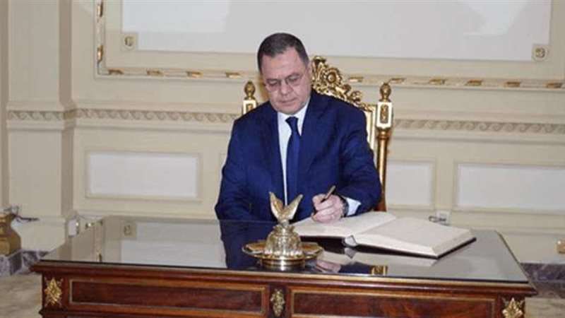 وزير الداخلية اللواء