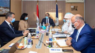 تنفيذا لتوجيهات رئيس الجمهورية.. خالد العناني يناقش تنشيط سياحة اليخوت