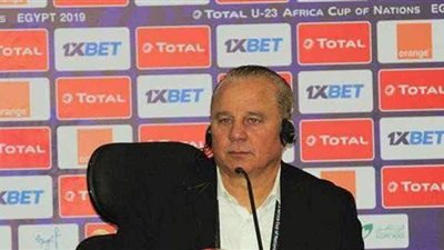 شوقي غريب: اتفقنا مع الأهلي على نقل لاعبيه إلى طوكيو