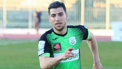 مهاجم اتحاد العاصمة الجزائري يدخل ترشيحات الانتقال إلى الأهلي