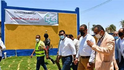 محافظ الفيوم يتفقد مشروعات حياة كريمة | صور