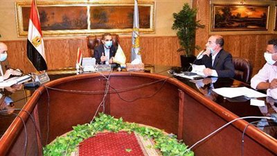 محافظ الغربية يبحث مقترحات تطوير مركز قطور ضمن حياة كريمة