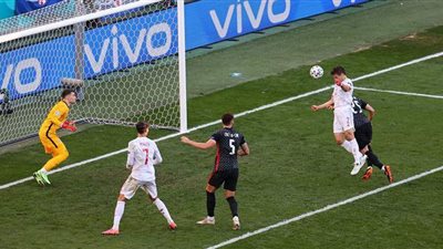 يورو 2020.. قائد إسبانيا يحذر من خطورة لاعب وسط إيطاليا