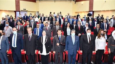 وزير الرياضة يفتتح المشروع القومي لتأهيل الشباب للمحليات