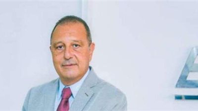 رئيس مصر للطيران يصدر قرارين بتعيين رئيسي قطاع التخطيط والأسواق الحرة