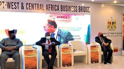 انطلاق فعاليات منتدى الأعمال المصري الكاميروني