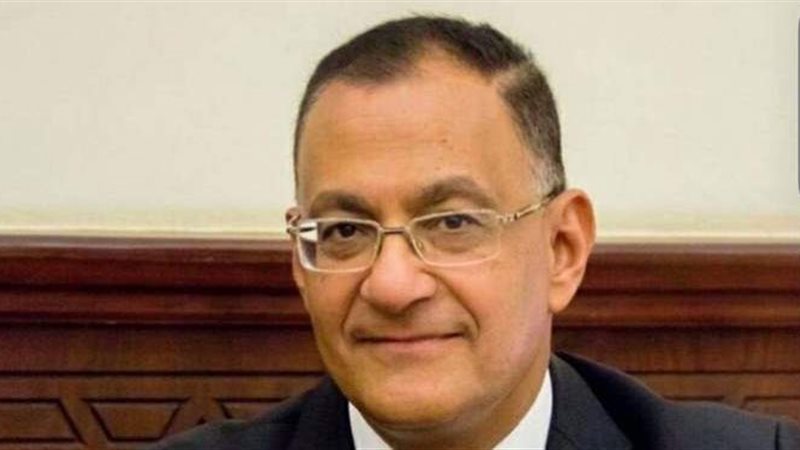 د. أحمد دياب استشاري