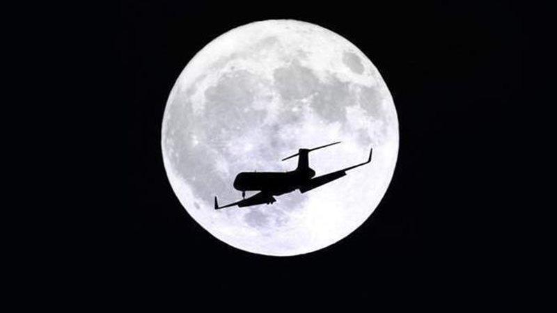 اختفاء طائرة عن الرادار