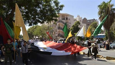بعلم مصر.. مسيرة حاشدة في أسيوط احتفالا بذكرى 30 يونيو | فيديو