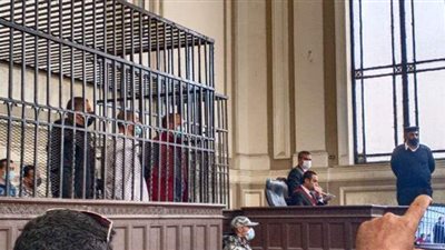 تأجيل محاكمة 