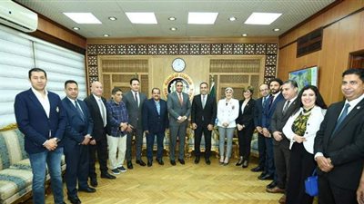 محافظ الدقهلية يستقبل أعضاء لجنة الشباب والرياضة بمجلس النواب