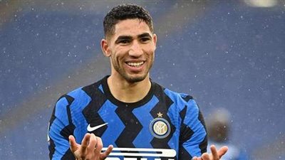 تقارير: أشرف حكيمي يوقع لباريس سان جيرمان حتى 2026