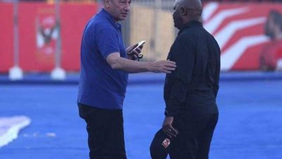 الخطيب يحضر مران الأهلي لتحفيز اللاعبين قبل مواجهة المقاولون العرب