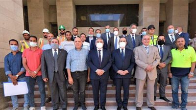 وزير الطيران  يتفقد مقر الوزارة فى العاصمة الإدارية الجديدة