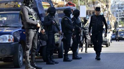 القبض على شخص بالجمالية أثناء صهر قطعة ذهبية أثرية عثر عليها قريبه في أسوان